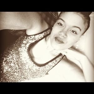 Meet your Posher, Caitlin