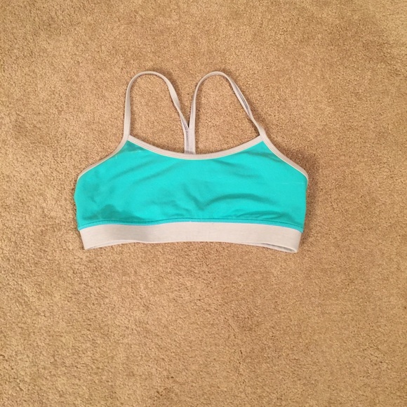 🍋NWOT! Flow Y bra