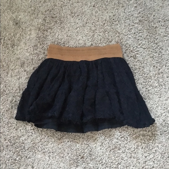 Black floral lace skirt - Picture 1 of 1