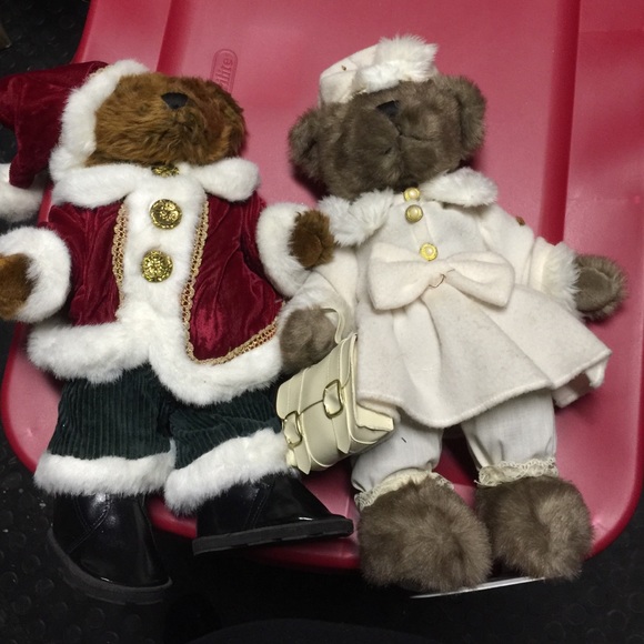 Santa and wife bear