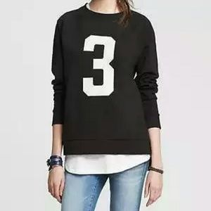Long sleeve black sweatshirt