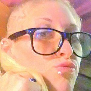 Meet your Posher, Desi