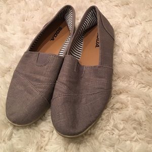 Lightweight casual