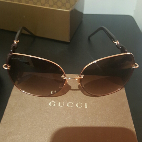 SOLD******Authentic Gucci sunglasses - Picture 3 of 4