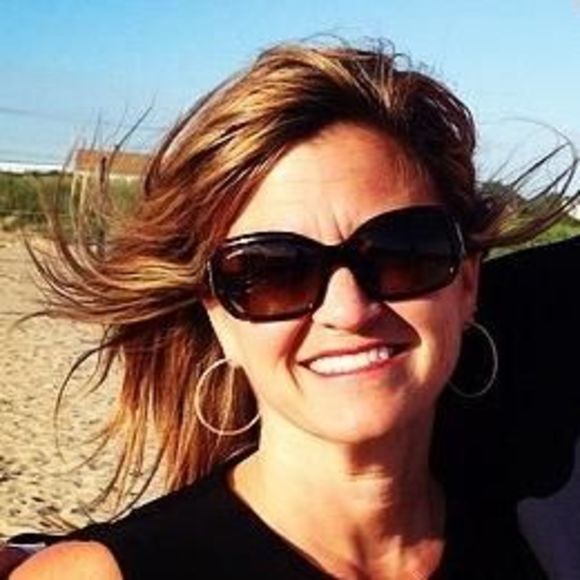 Meet your Posher, Amy - Picture 1 of 1