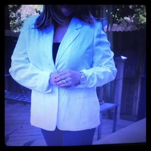 White blazer lined