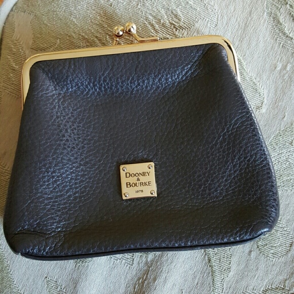 Dooney and Bourke Kisslock Coin and Card Holder