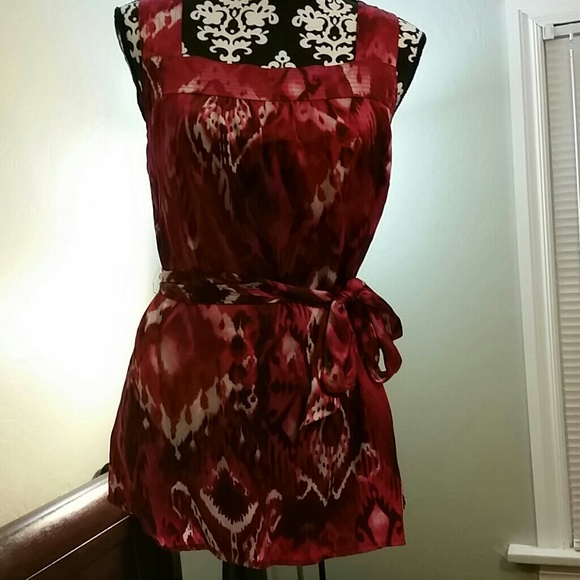 Beautiful top 100 percent silk