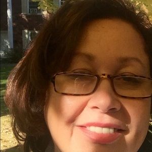 Meet your Posher, Myriam
