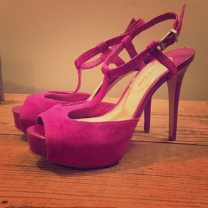 Beautiful suede Gianni bini heels