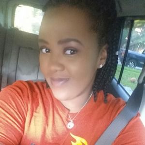 Meet your Posher, Alexia