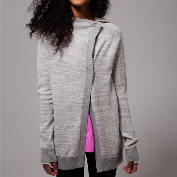 🚫🚫SOLD Lululemon Back to Rhythm Wrap NWT🚫🚫