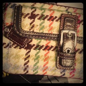 100% wool, Coach wristlet