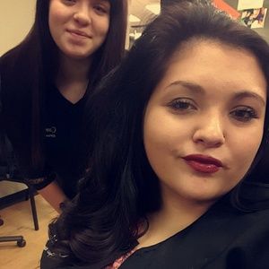 Meet your Posher, Janessa