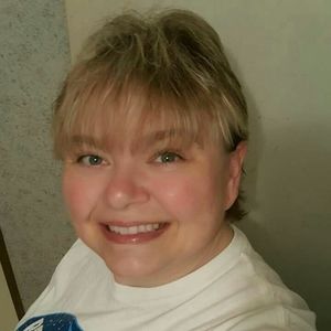 Meet your Posher, Debbie