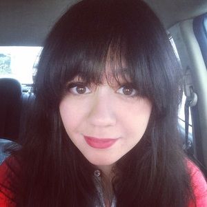 Meet your Posher, Caroline