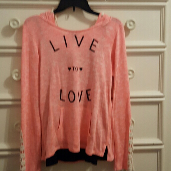 Super cute winter top