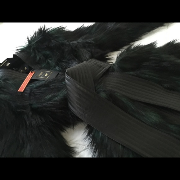 ⛔️SOLD⛔️ Leather & faux fur jacket BALMAIN X h&m - Picture 2 of 4