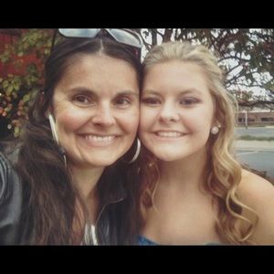 Meet your Posher, Yasmina