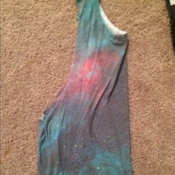 Tank top - Picture 2 of 2