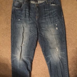 Plus distressed jeans. Size 24. 🎀💖