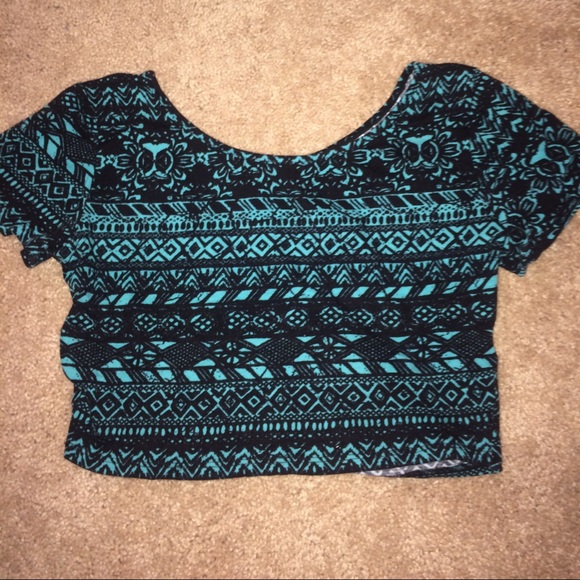 Crop top