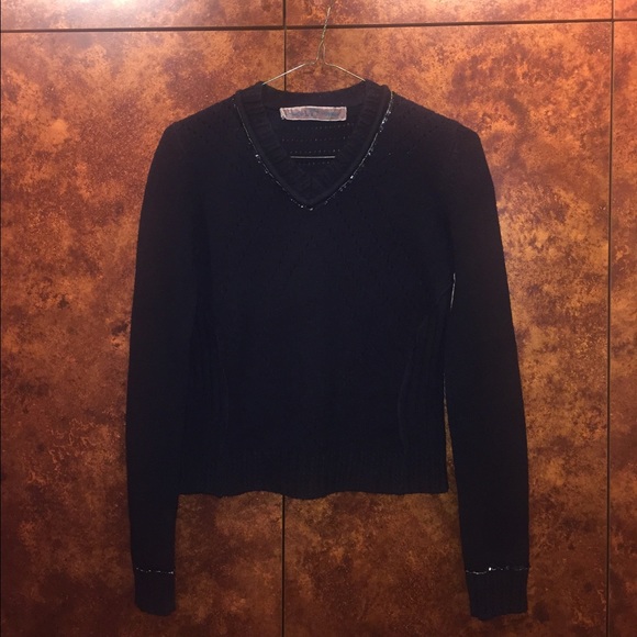 Sweater - Picture 4 of 4