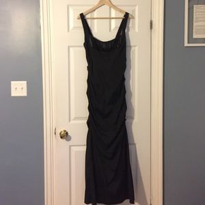 Formal long black gown petite