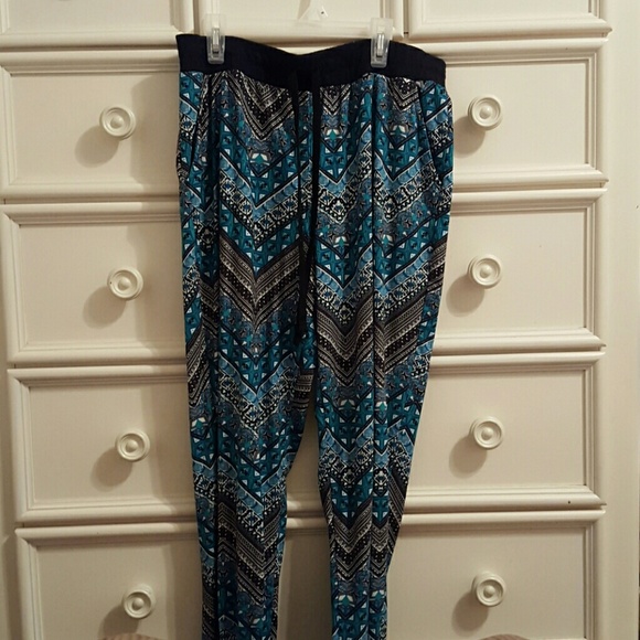 Aztec print pants
