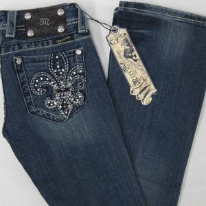 💥Sale💥Miss Me Studded Fleur-de-lis Bootcut Jeans