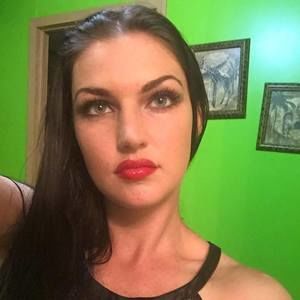 Meet your Posher, Libby