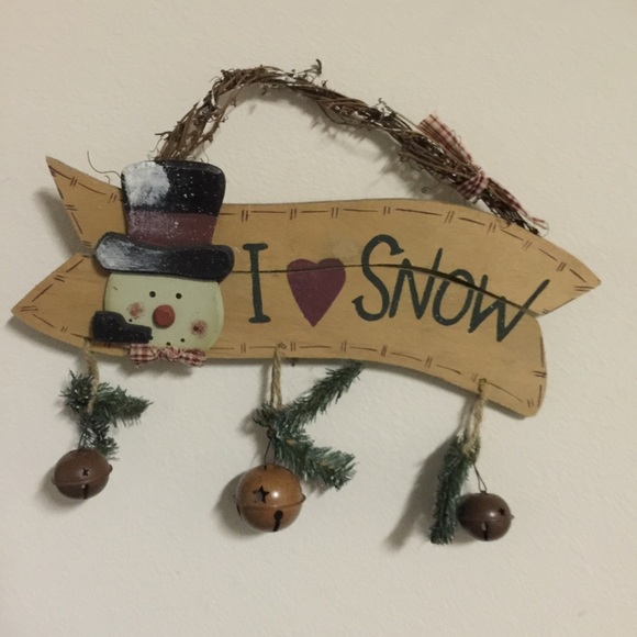 "I love snow" snowman sign