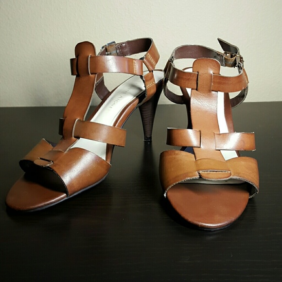 Etienne Aigner T Strap Sandals - Picture 1 of 4