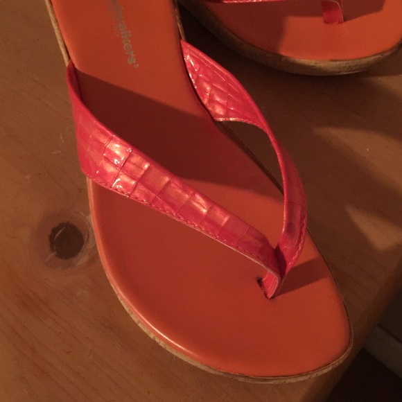 Cloud walker Size 11 Orange Sandals