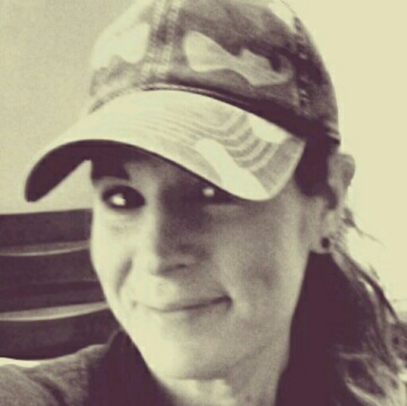 Meet your Posher, Ashlea - Picture 2 of 5