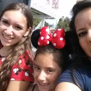 Meet your Posher, Mireya