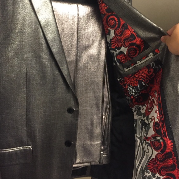 Unusual Versace Sharkskin Suit in Silver Grey. - Picture 2 of 2