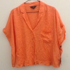 Coral lightweight short sleeve shirt