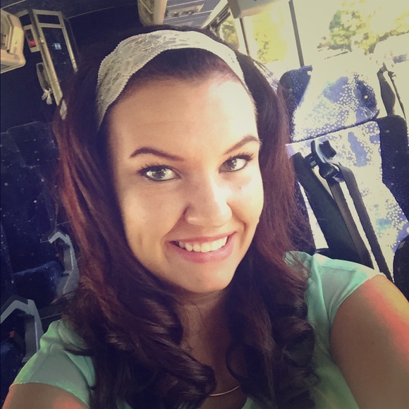 Meet your Posher, Emily