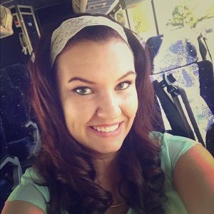 Meet your Posher, Emily