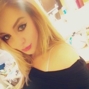 Meet your Posher, Alysha