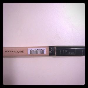 MAYBELLINE FIT ME CONCEALER