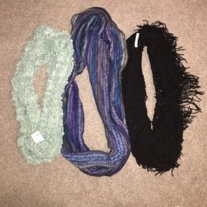 3 infinity scarfs