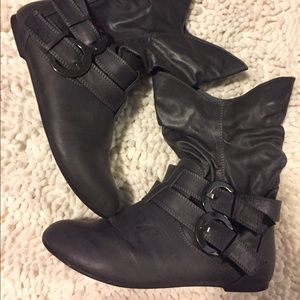 Gray boots size 7.5