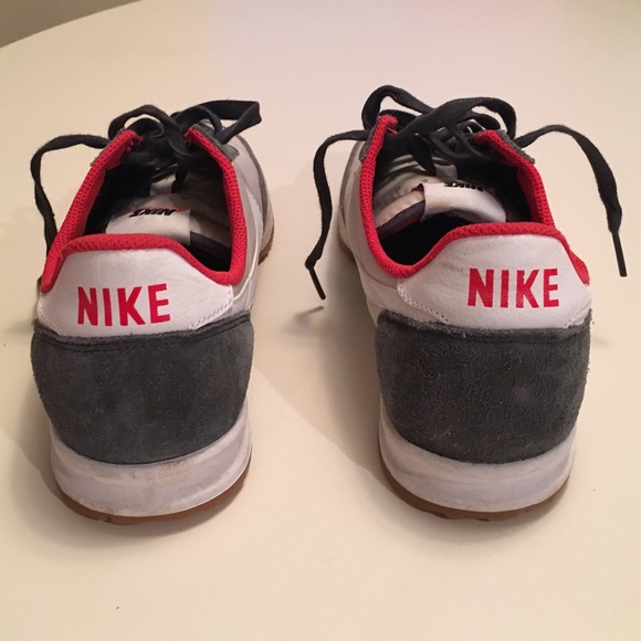 Nike sneakers - Picture 2 of 4