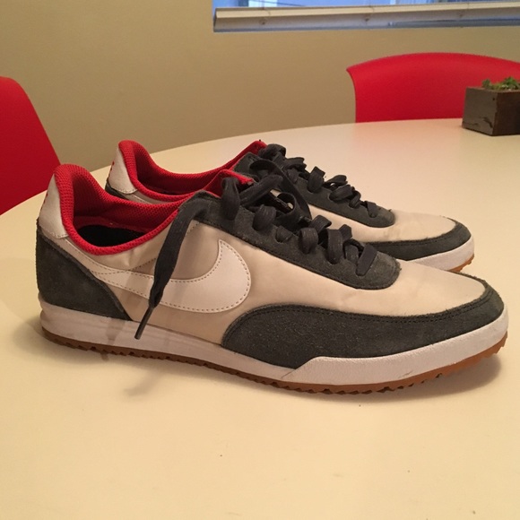 Nike sneakers - Picture 3 of 4