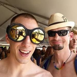 Meet your Posher, Eric