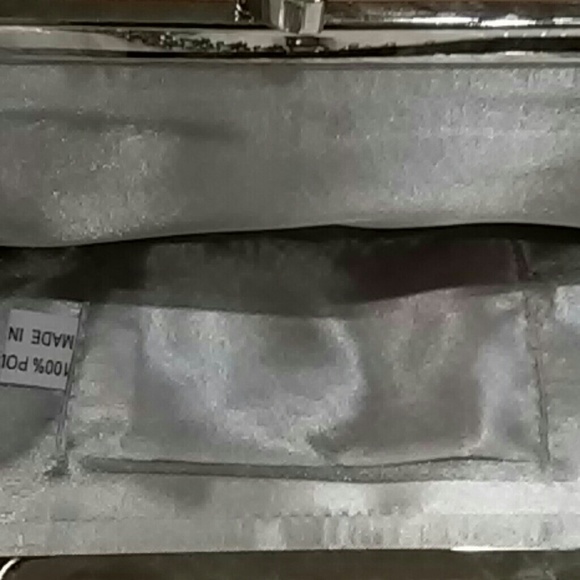 Silver sequins clutch purse - Picture 3 of 3