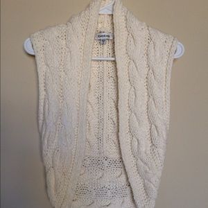 BeBe Cream Shrug