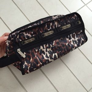 LeSportSac toiletry/Dop kit in Leopard Leo print